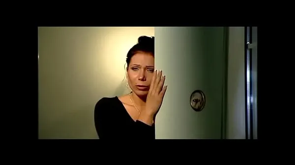 Nuovi Potresti Essere Mia Madre (Full porn movie clip Clip