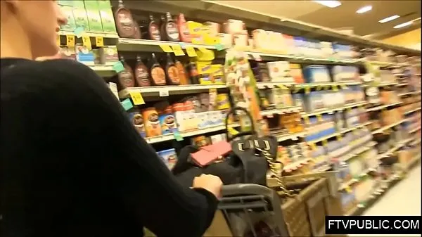 Friske showing the ass on the wallmart klip Klip