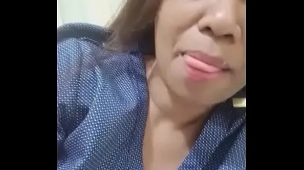 Lady lick one's lips when she sees my hard cock(skype clip mới Clip