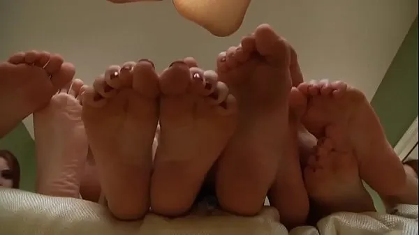 Nouveaux Five girls feet clips Clips