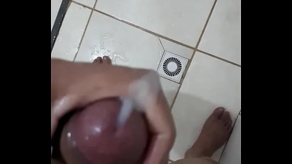 Nuovi Masturbating very tasty in the bath clip Clip