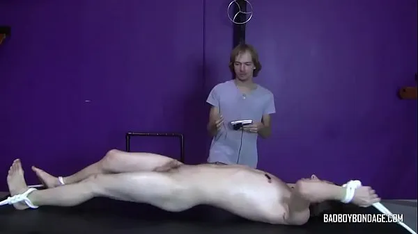 Nouveaux Sexe électro emo soumis en bondage et flagellation clips Clips