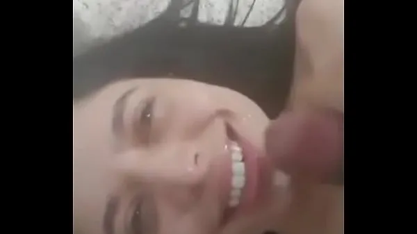 Nuovi Video amatoriale cumming in bocca calda clip Clip