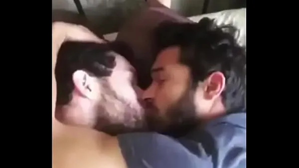 مقاطع One Indian guy kissing another Indian guy on lips جديدة مقاطع