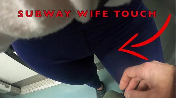 최신 My Wife Let Older Unknown Man to Touch her Pussy Lips Over her Spandex Leggings in Subway 클립 클립