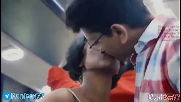 Friske Teen girl fucked in Running bus, Full hindi audio klip Klip
