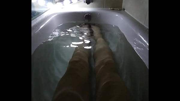 Yeni In the bath 1 klip Klipler