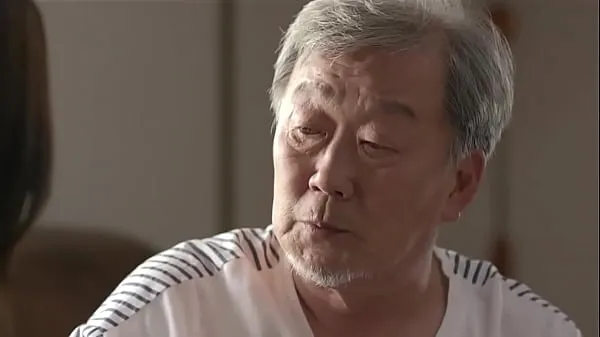 Sveži Old man fucks cute girl Korean movie posnetki Posnetki