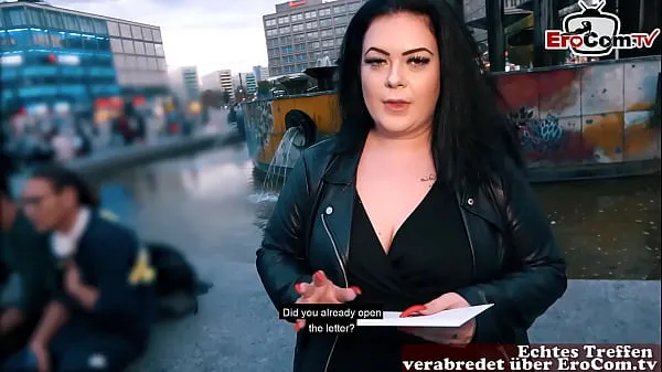 Yeni German fat BBW girl picked up at street casting klip Klipler