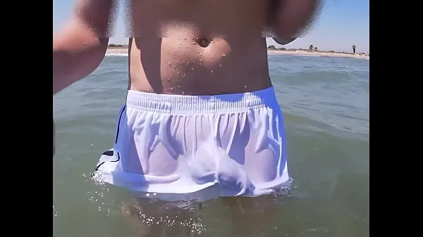 مقاطع Beach people freak out when I get wet in shorts and thongs in the sea جديدة مقاطع